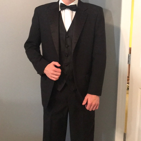 Neil Allyn Black Tuxedo w/ shirt, vest, & bow tie - Picture 2 of 16